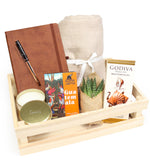 Ahşap Kasada Kişiye Özel Defter & Kalem & Mum & Alerya Filtre Kahve & Kalın Şal & Sukulent & Çikolata Hediye Seti