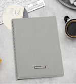 Ahşap Kasalı Kişiye Özel Termos & Yeni Yıl Tarihli Ajanda & Siyah Tükenmez Kalem & Selamlıque Türk Kahvesi & Siyah Mat Kupa & Mini Çam Ağacı Hediye Seti