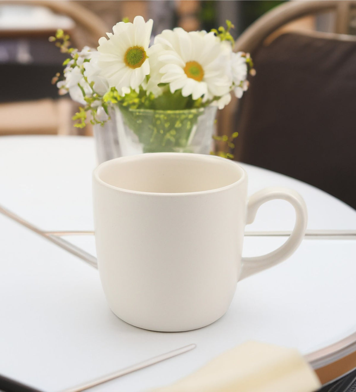 Doğal At Kılı Fırçası & 2'li Teashop Bitki Çayı & Ahşap Tarak & Beyaz Mat Kupa & Kraft Kutulu Mum Hediye Seti