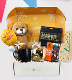 Doğum Gününe Özel Kutusunda İyi Ki Doğdun Peluş Ayıcık & Gold Happy Birthday Harf Mum & Siyah Kupa & Godiva Napoliten Çikolata & Alerya Guatemala Filtre Kahve Hediye Seti