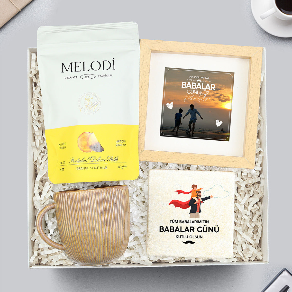 Melodi Portakal Dilim Draje & Ahşap Görünüm Paspartu Çerçeve & Porselen Kupa & Taş Bardak Altlığı Hediye Seti