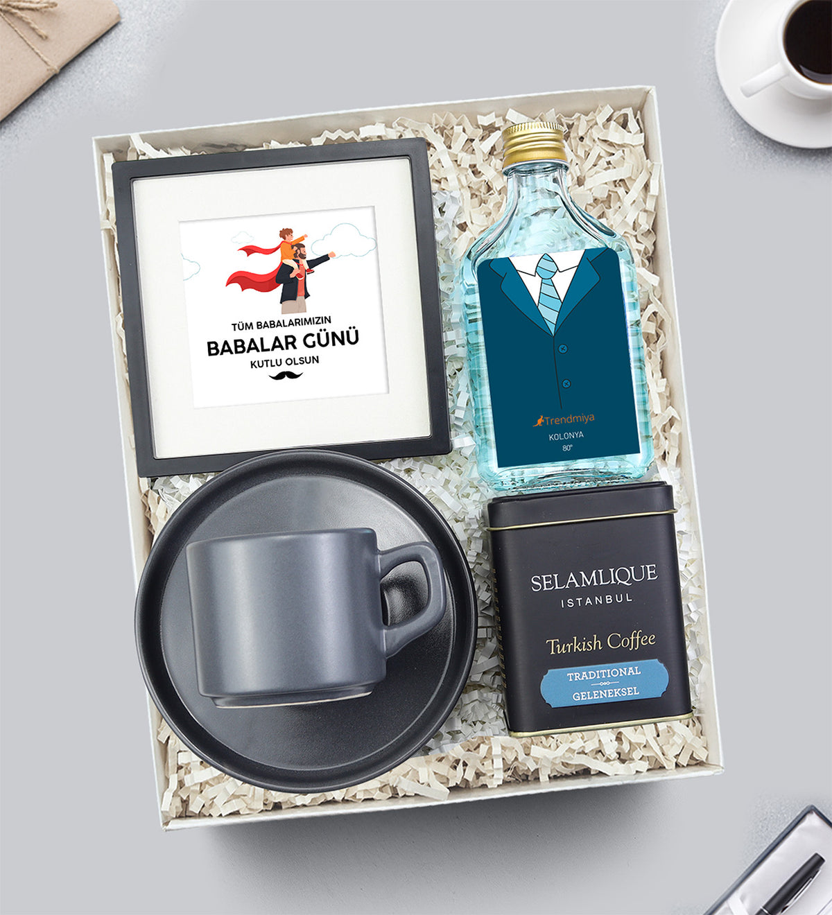 Paspartu Çerçeve & Gri Double Fincan & Okyanus Babalar Günü Kolonyası & Selamlıque Türk Kahvesi