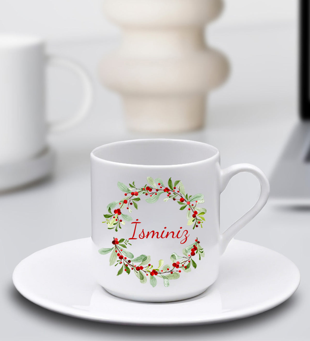 Yılbaşına Özel Tasarım Fincan & Kokina Çiçek & Godiva Çikolata & Türk Kahvesi & Mum Hediye Seti