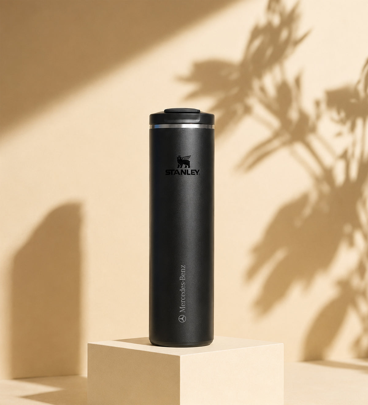 The Transit Fliptop Mug Stanley Termos 0.59L