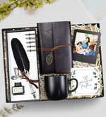 Kişiye Özel İnstagram Çerçeve & Divit Uçlu Tüylü Kalem & Deri Kapaklı Vintage Anı-Seyahat Defteri & Siyah Kupa Hediye Seti