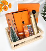 Ahşap Kasada Kutulu Defter Kalem Seti & Dereceli Gold Termos & Filtre Kahve & Bardak Mum & Mini Çam Ağacı Hediye Seti