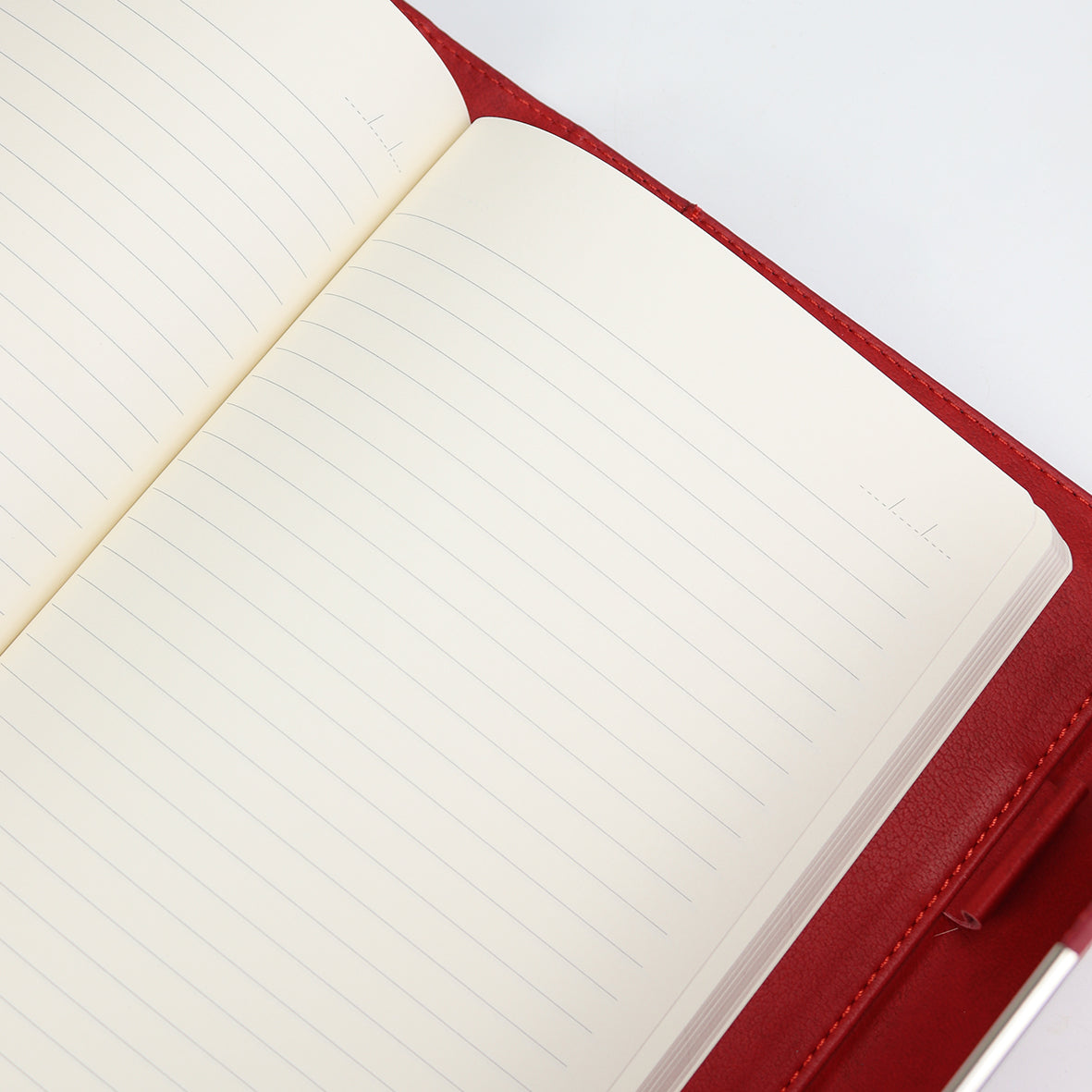 Kırmızı Kupa & Matara & Kutulu Defter Kalem Seti