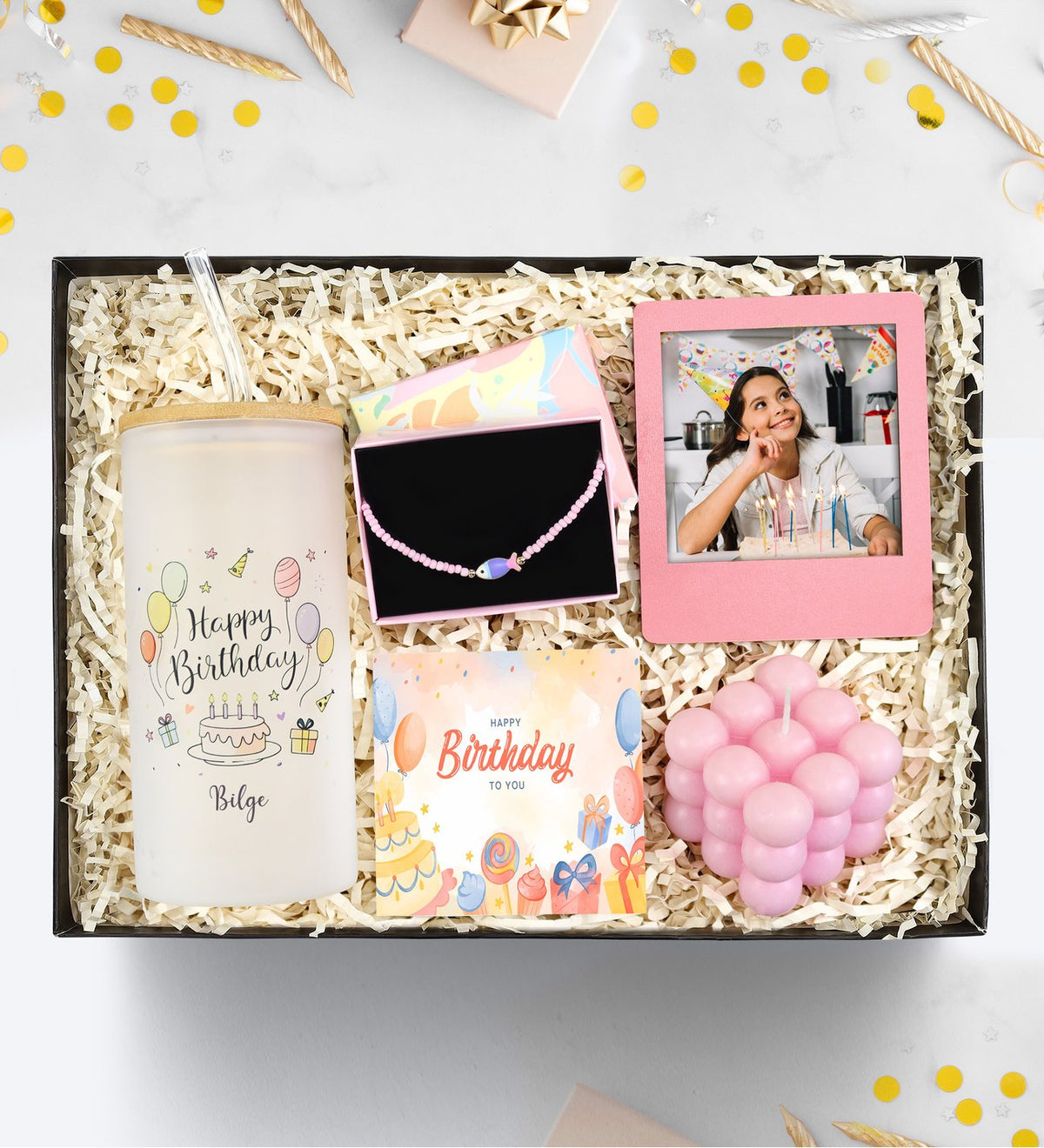 Kişiye Özel Pipetli Buzlu Cam Bardak & Pembe İnstagram Çerçeve & Pembe Bubble Mum & Renkli Balık Figürlü Kolye Doğum Günü Hediye Seti