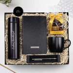 Kişiye Özel Siyah Renk 500 ML Dereceli Termos & Siyah Defter & Gümüş Detaylı Metalik Tükenmez Kalem & Siyah Mat Kupa & Godiva Napoliten Çikolata Hediye Seti