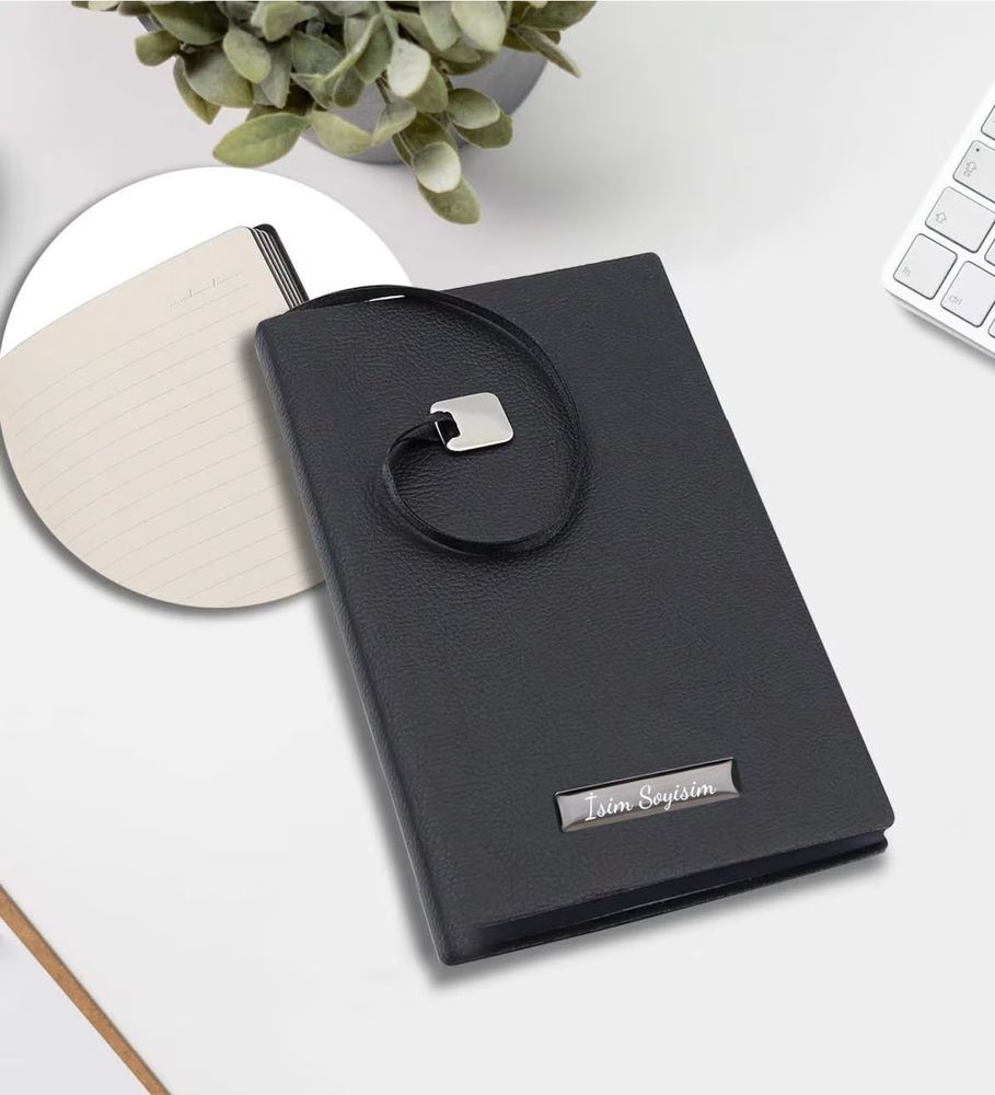 Kişiye Özel Siyah Yumuşak Kapaklı Not Defteri & Siyah Çizgili Porselen Kupa & Siyah Metal Kutulu Mum Hediye Seti