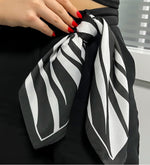 Kişiye Özel Melek Kolye & Zebra Fular & Saat & Çanta Anneler Günü Hediye Seti