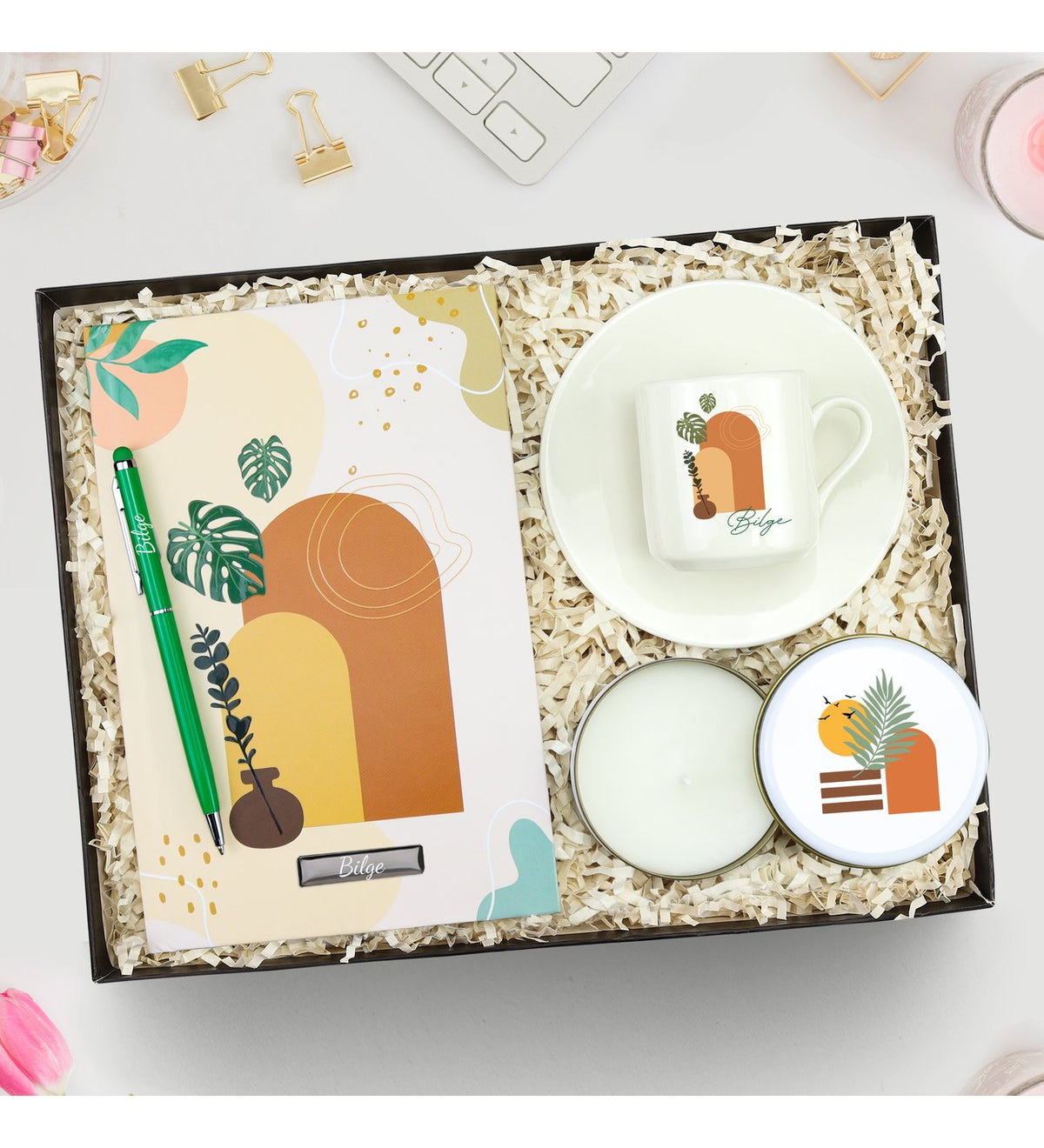 Kişiye Özel Tasarım Defter & Yeşil Touch Pen & Fincan & Tasarım Beyaz Metal Kutulu Mum