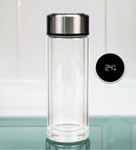 Kişiye Özel Yeşil Tasarım Defter & Derece Göstergeli Çift Cidarlı 300ml Cam Matara & Gümüş Renk Detaylı Beyaz Tükenmez Kalem & T Kupa Hediye Seti