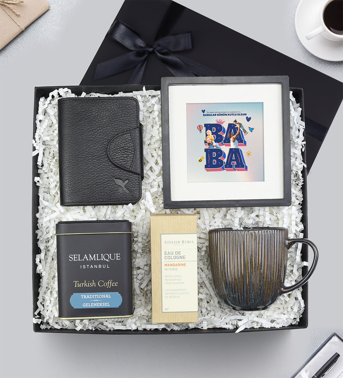 Hakiki Deri Siyah Kartlık C235-1 & Porselen Kupa & 50 ml Rebul Atelier Kolonya & Paspartu Çerçeve & Selamlıque Türk Kahvesi Hediye Seti