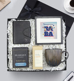 Hakiki Deri Siyah Kartlık C235-1 & Porselen Kupa & 50 ml Rebul Atelier Kolonya & Paspartu Çerçeve & Selamlıque Türk Kahvesi Hediye Seti