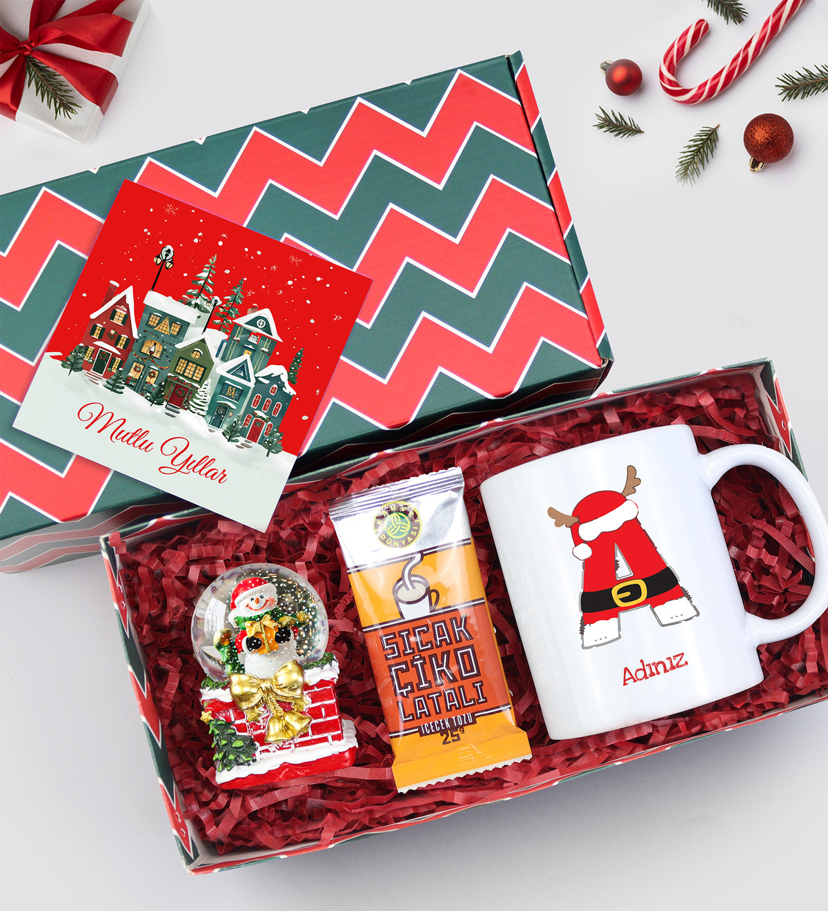 Kişiye Özel Baskılı Kupa & Tek İçimlik Sıcak Çikolata & Kar Küresi Hediye Seti