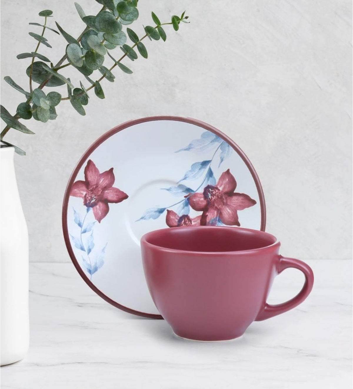 Pembe Metal Kutulu Mum & El ve Yüz Havlusu & Fincan