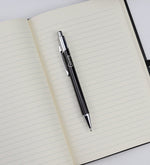 Öğretmenler Gününe Özel Kutusunda 3 Bardaklı 580 ML Çelik Termos & Gümüş Renk Detaylı Siyah Tükenmez Kalem & Defter & Siyah Metal Kutulu Mum Hediye Seti