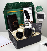 Öğretmenler Gününe Özel Kutusunda Kişiye Özel Metal Kutulu Mum & Deri Kapaklı Vintage Seyahat - Anı Defteri & Divit Uçlu Tüylü Kalem & Siyah Kupa Hediye Seti