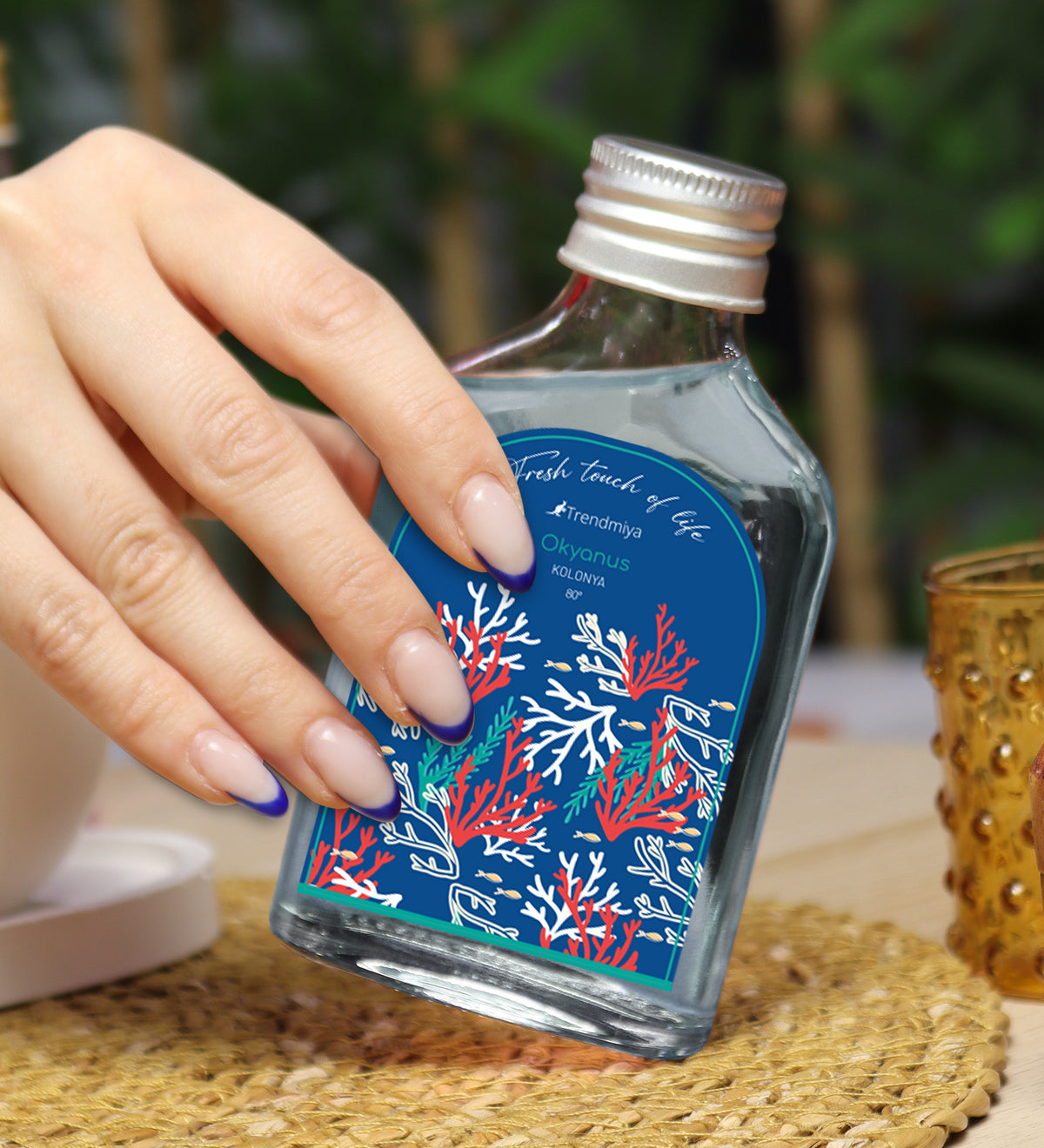 100ml Kolonya & Türk Kahvesi & 2'li Fincan ve Kahve yanı Bardağı Premium Hediye Seti