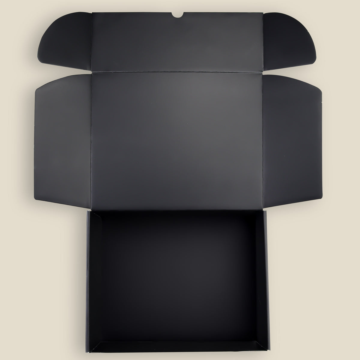 Yaldızlı Siyah Kutu