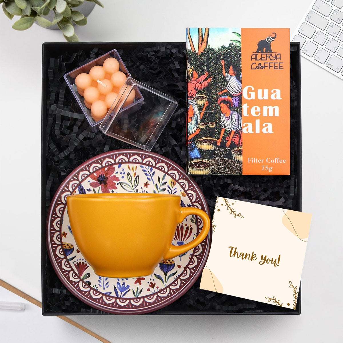 Turuncu Fincan & Alerya Guatemala Filtre Kahve & Özel Kutulu Bubble Mum Hediye Seti