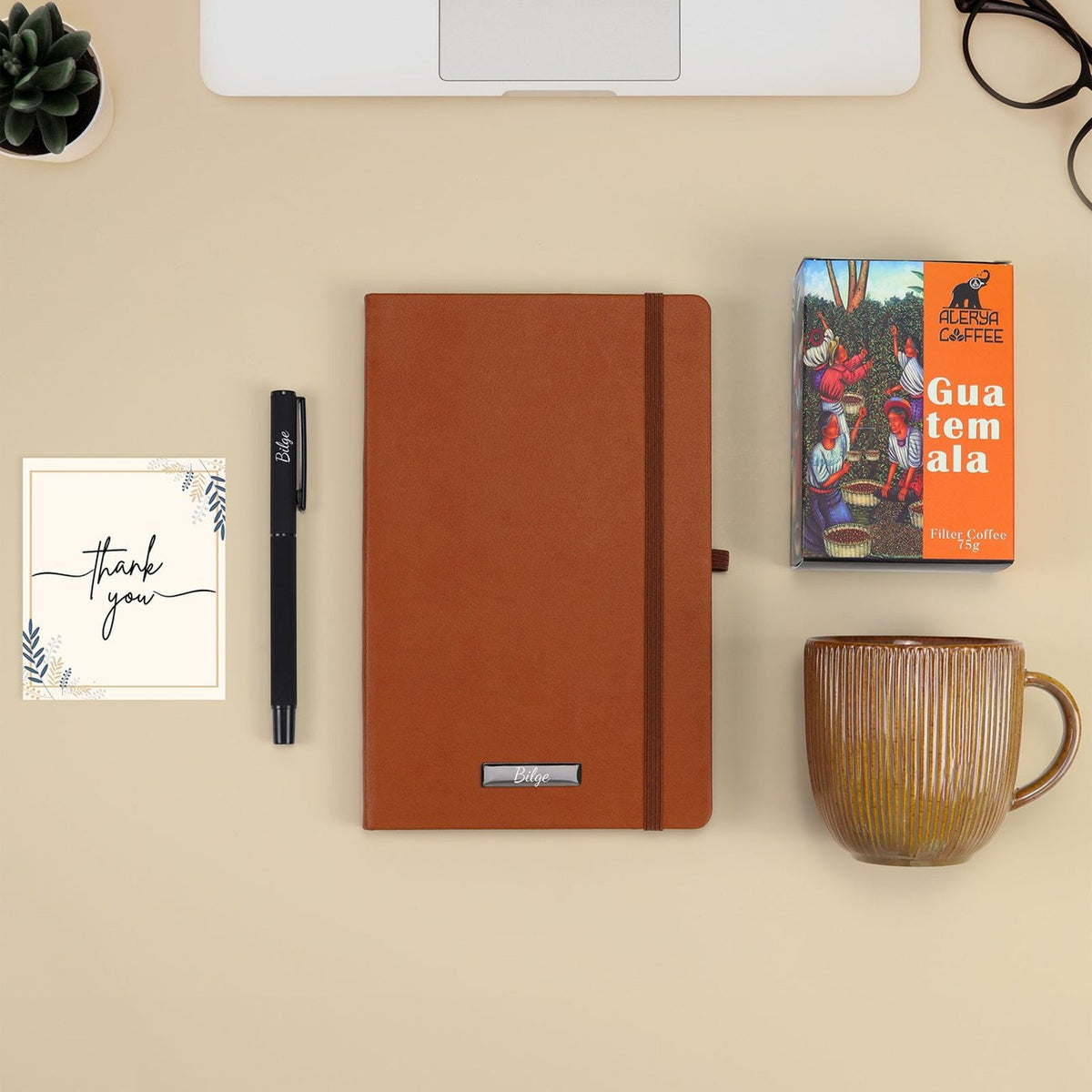 Kişiye Özel Kahverengi Defter & Mat Roller Kalem & Turuncu Çizgili Porselen Kupa & Alerya Guatemala Filtre Kahve Hediye Seti