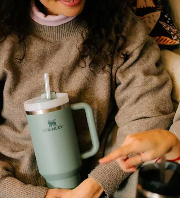 Stanley Termos & Defter & Kalem Okula Dönüş Hediye Kutusu