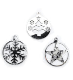 Mini Hasır Sepetli Mutlu Yıllar Kupa & UNO Kart Oyunu & Yılbaşı Temalı Metal Kutulu Mum & Tek İçimlik Salep & Yılbaşı Ağacı Süsü Hediye Seti