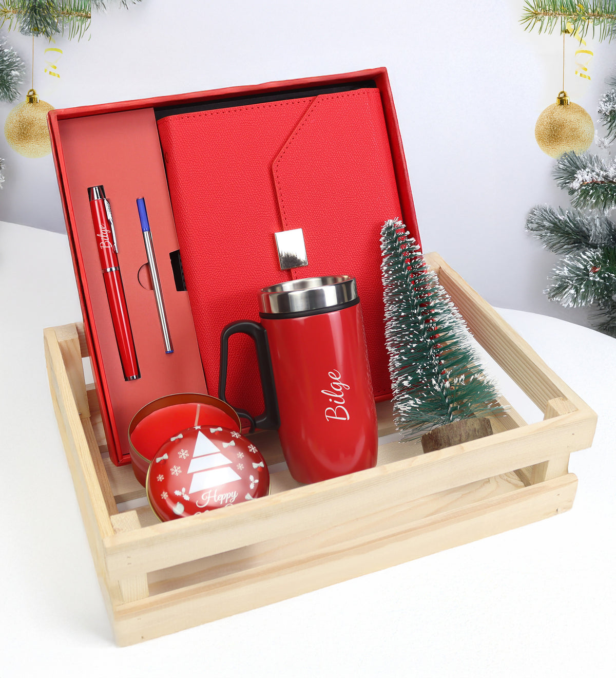 Kişiye Özel Kutulu Defter Kalem Seti & Kulplu Çelik Termos & Kutulu Mum & Mini Çam Ağacı Hediye Seti