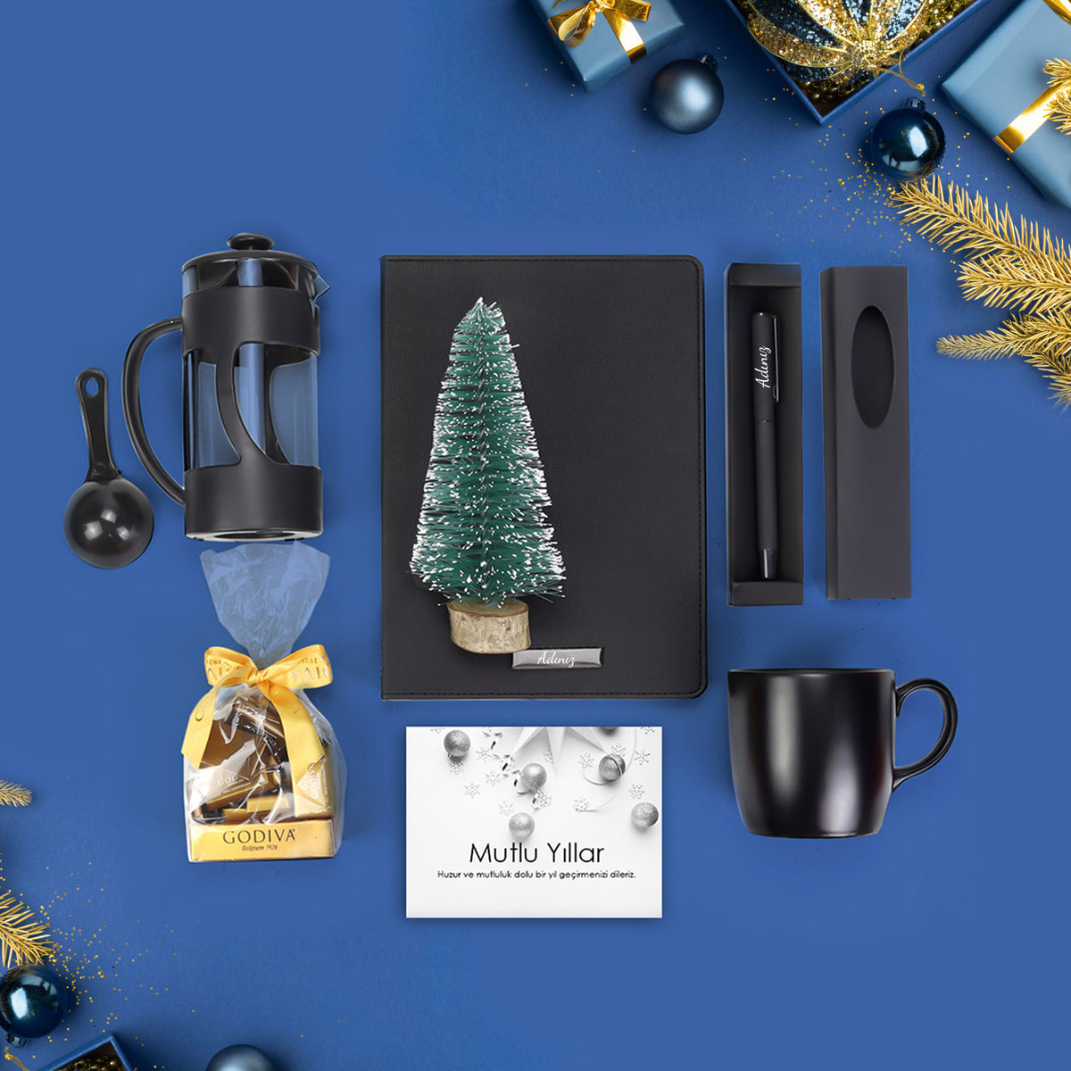 Yeni Yıl Tarihli Ajanda & French Press & Roller Kalem & Siyah Mat Kupa & Ahşap Zeminli Mini Çam Ağacı & Godiva Napoliten Çikolata