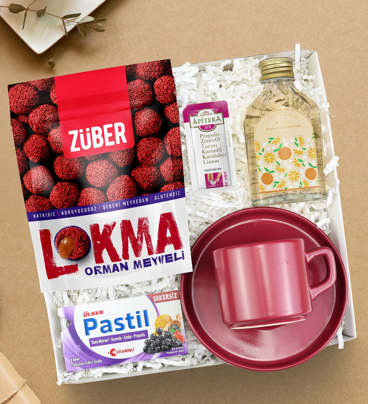 Züber Lokma & Kırmızı Fincan & Trendmiya 100ml Kolonya & Apitera Bal & Ülker Pastil Hediye Seti