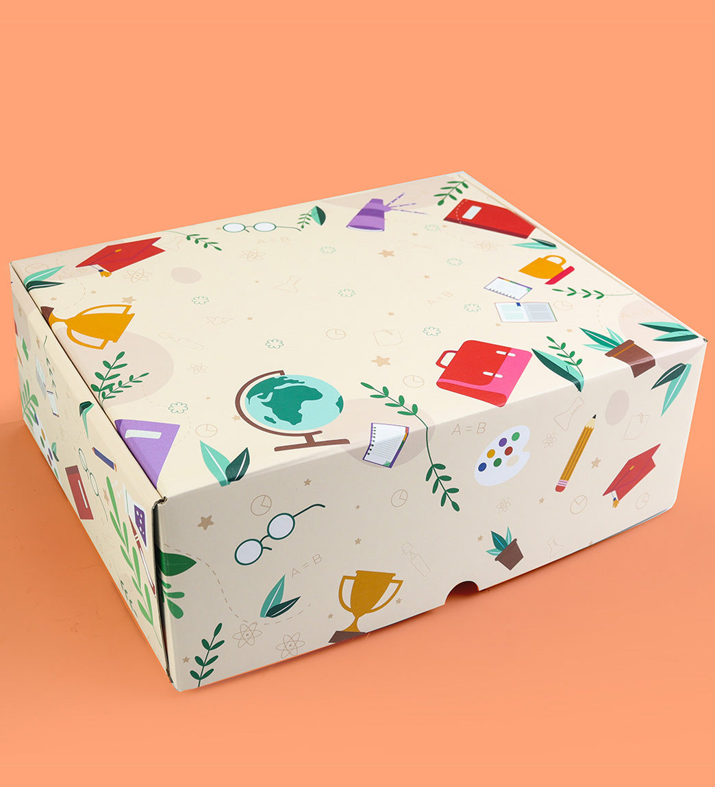 Kişiye Özel Öğretmenler Günü Hediye Kutusu