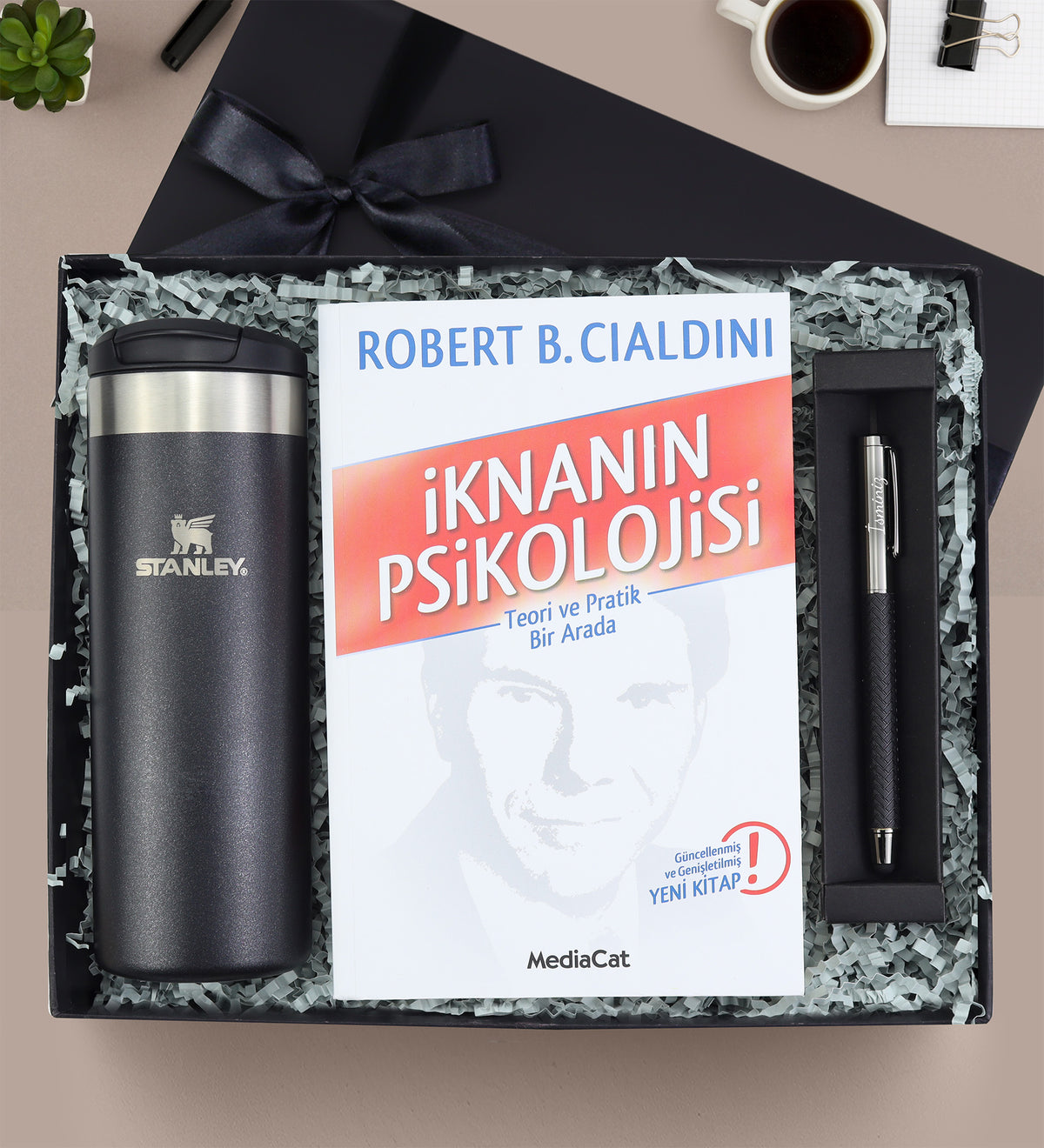 Stanley Termos & Kitap & Kalem Premium Hediye Seti