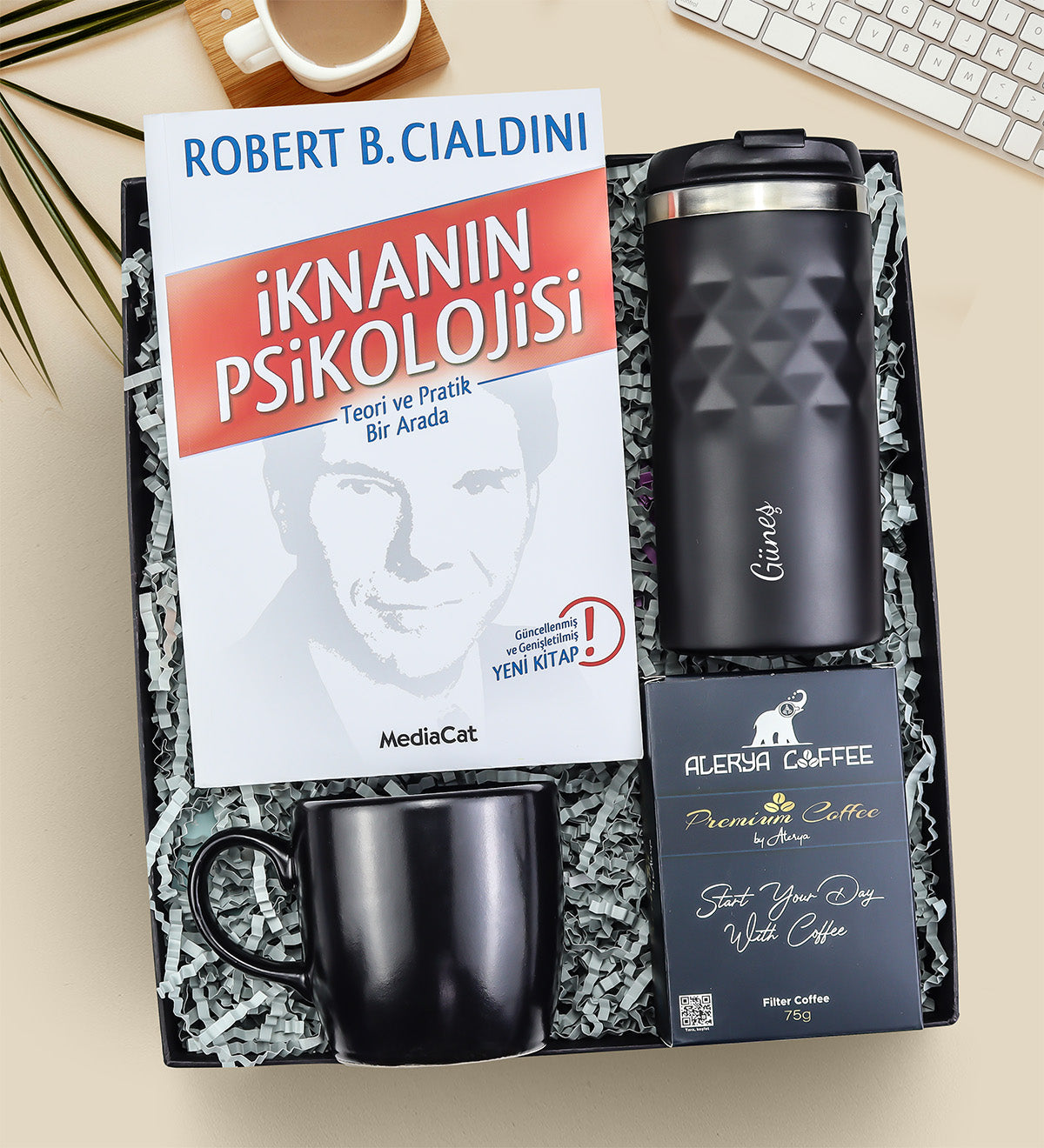 İknanın Psikolojisi Kitabı & Kupa & Kahve & Termos Hediye Seti