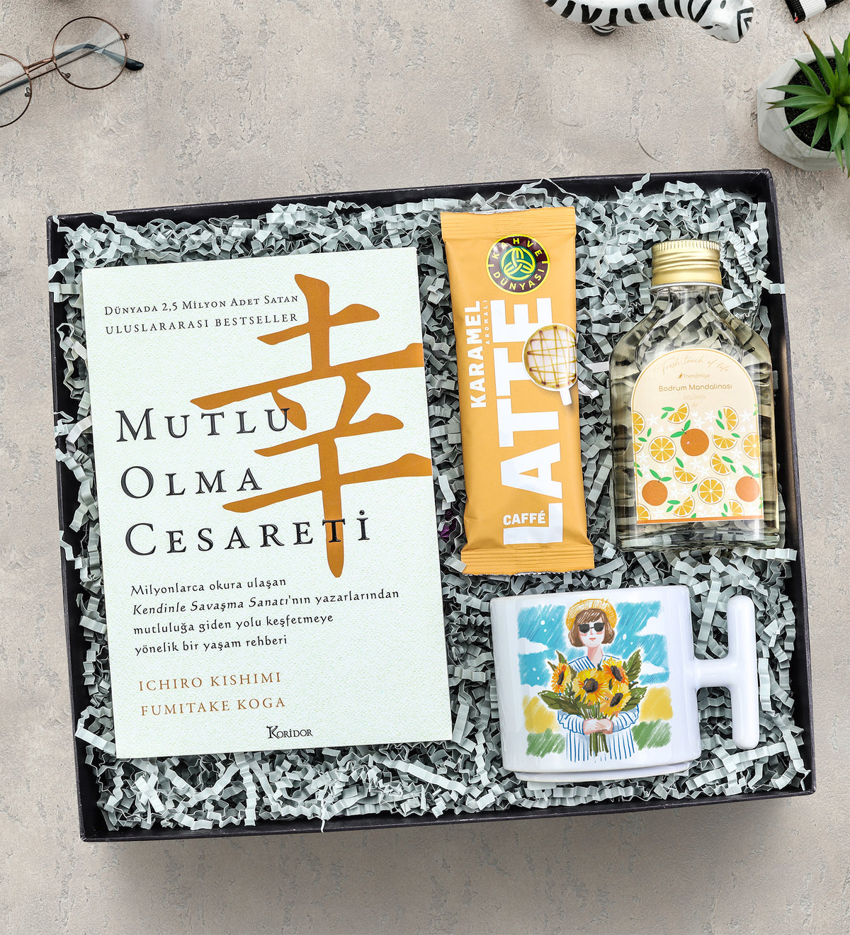 Kitap & Kupa & Kahve & Kolonya Hediye Seti