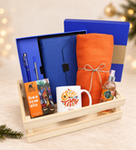 Ahşap Kasada Kişiye Özel Kutulu Defter Kalem Seti & Kalın Şal & Filtre Kahve & Baskılı Kupa & Kolonya Hediye Seti