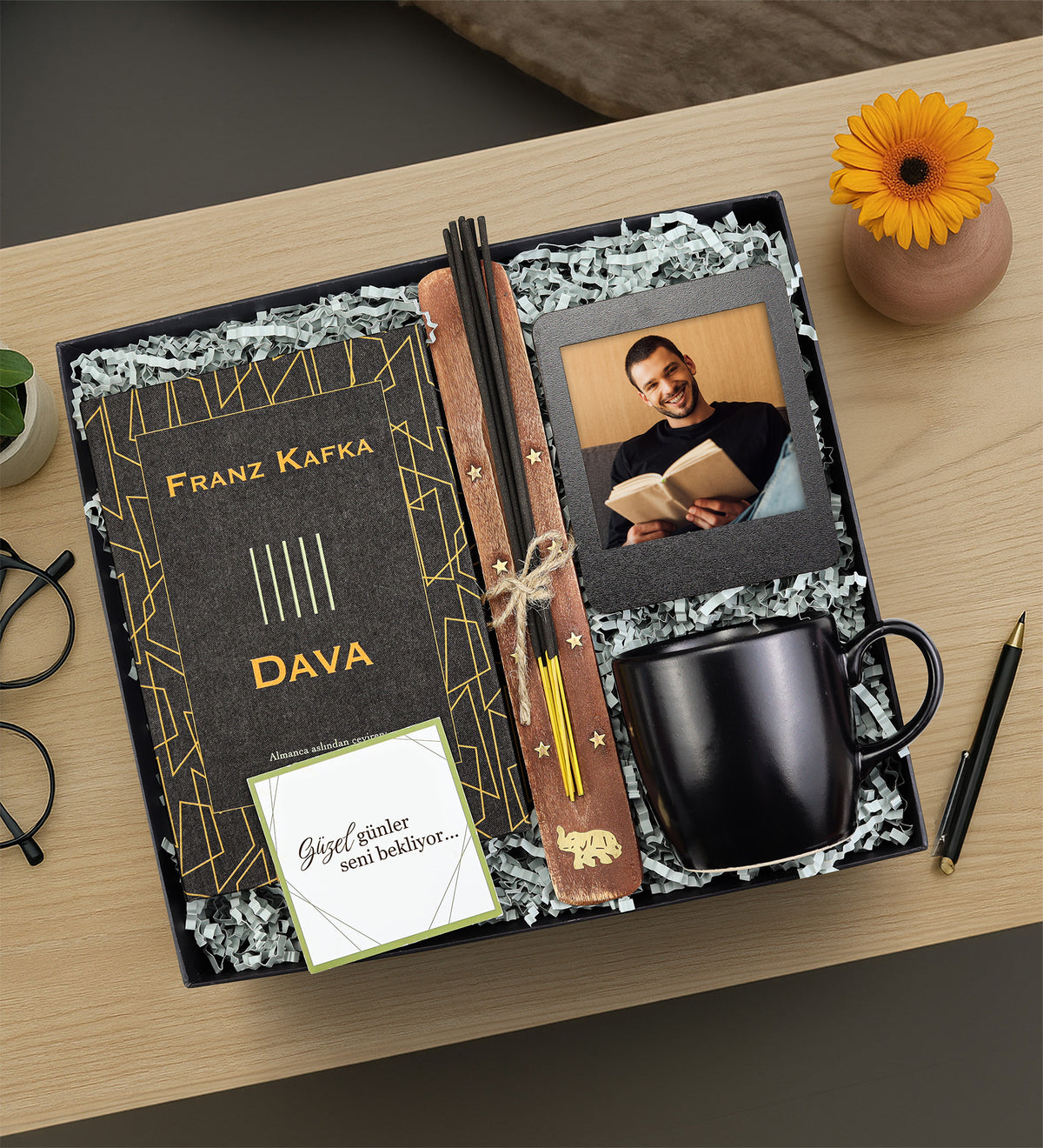 Dava Kitabı & Tütsü & Siyah Mat Kupa & İnstagram Çerçeve Hediye Seti
