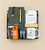Defter & Kalem & Takvim & Filtre Kahve & Mum & Kupa Hediye Seti