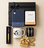 Esnek Kapak Defter & Gold Mavi Roller Kalem & Takvim & Mum & Godiva & Kupa Hediye Seti