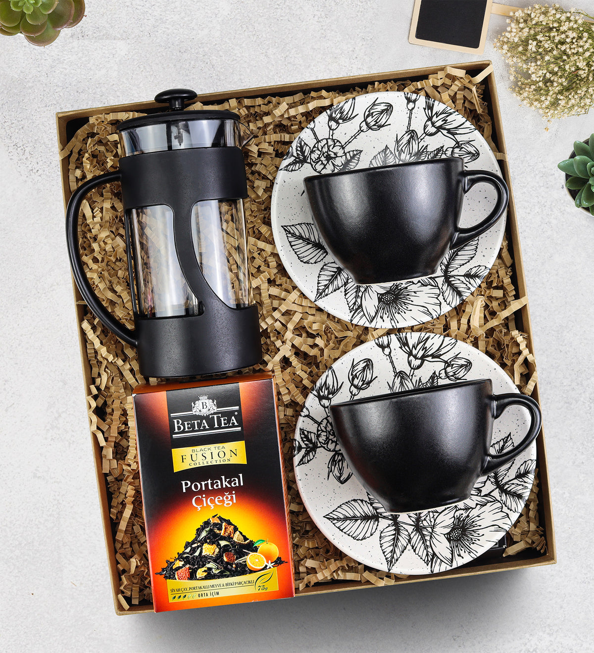 2'li Çay ve Kahve Fincanı & Siyah French Press & Beta Tea Portakal Çiçeği Hediye Seti