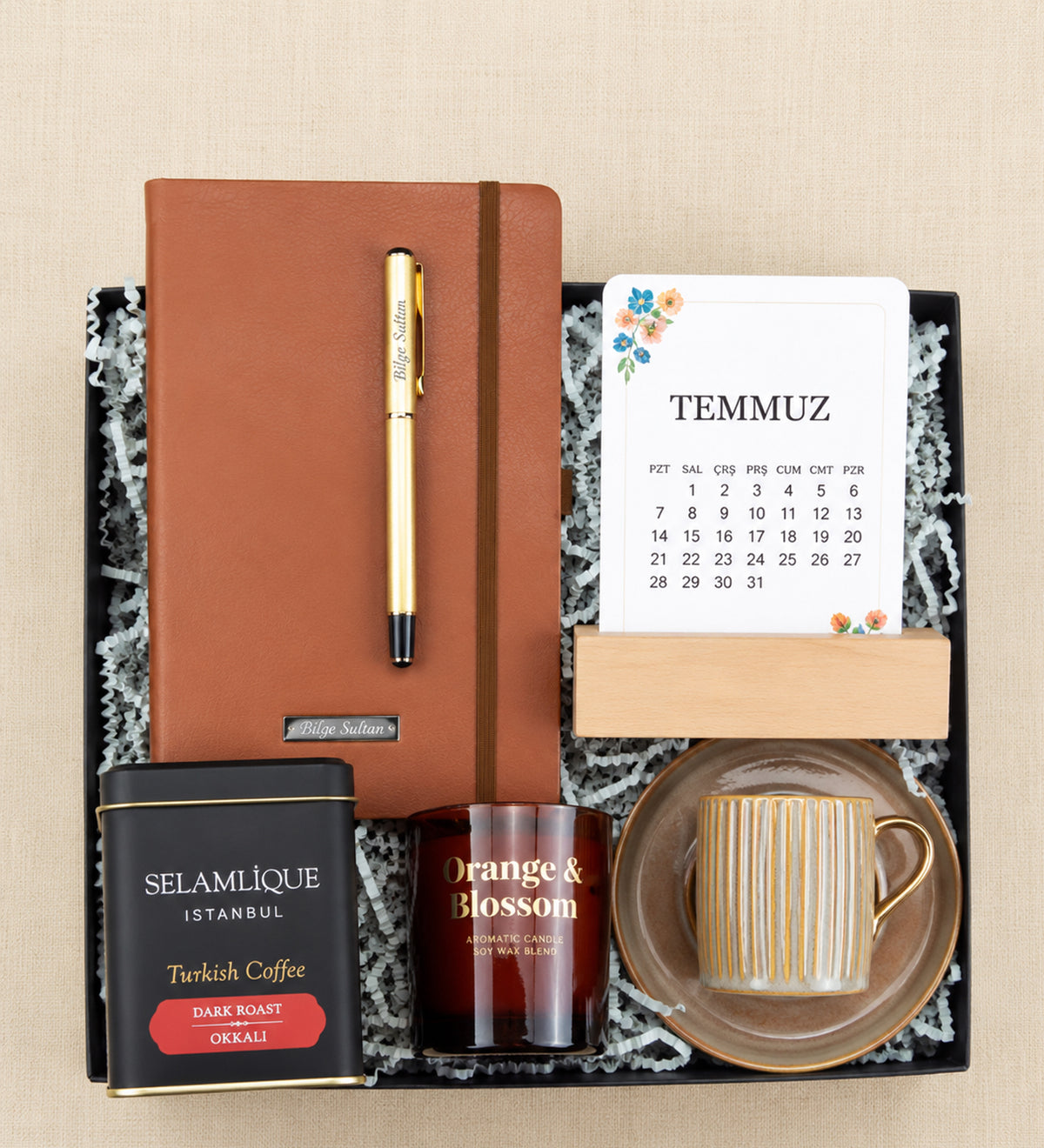 Kahverengi Defter & Gold Roler Kalem & Takvim & Fincan & Mum & Selamlıque Hediye Seti