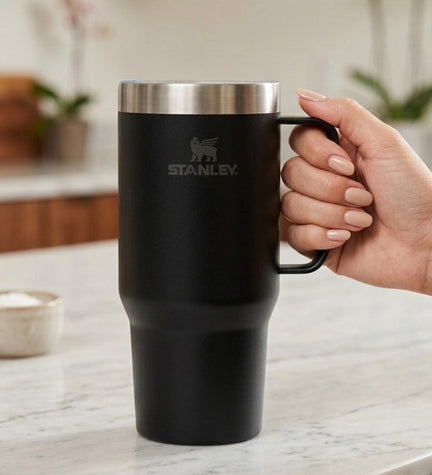 The Everyday Suburban Mug Stanley Termos 0,71 L