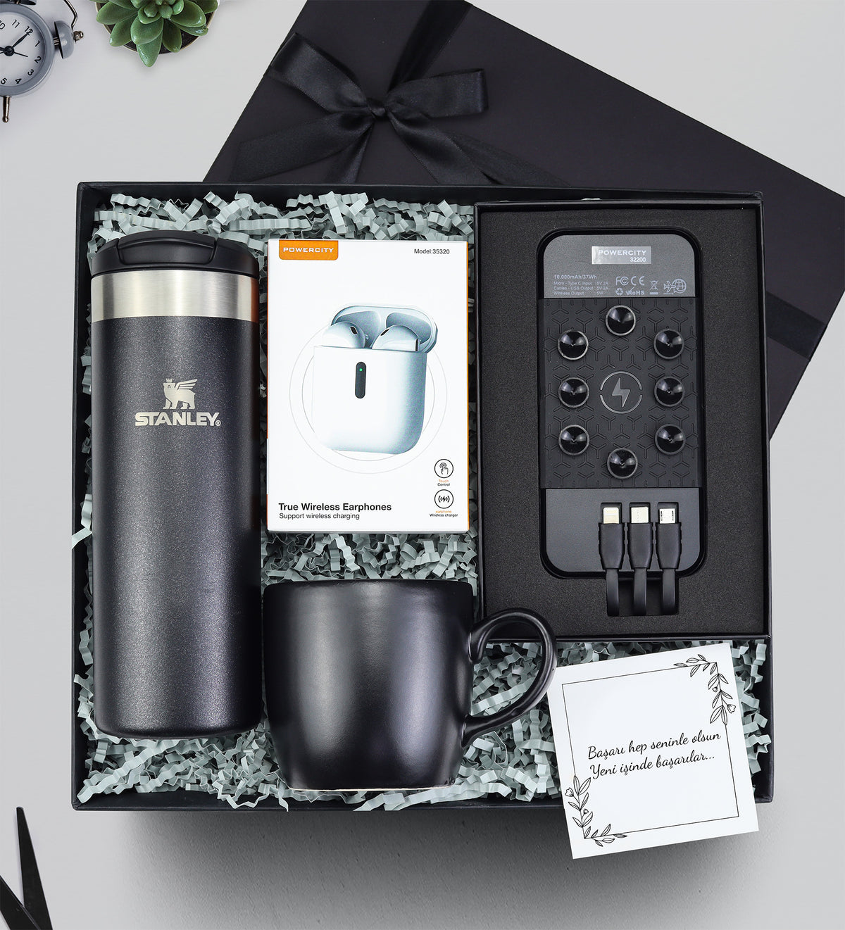 Stanley Transit Mug Termos 0,47 L & 10000 mAh Wireless Powerbank & Bluetooth Kulaklık & Siyah Kupa Hediye Seti
