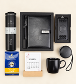 Stanley & Büyük Boy Defter Kalem Set & Hoparlör & Vakumlu Powerbank & Tchibo Kahve & Takvim & Siyah Kupa Hediye Seti