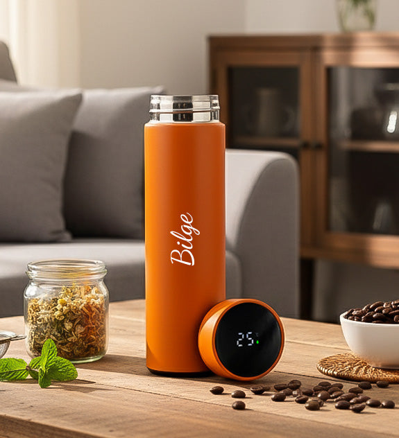 Doğum Günü Kutusunda Turuncu Dereceli Termos & Premium Çikolata & Kupa & Metal Kutulu Mum Doğum Günü Hediyesi