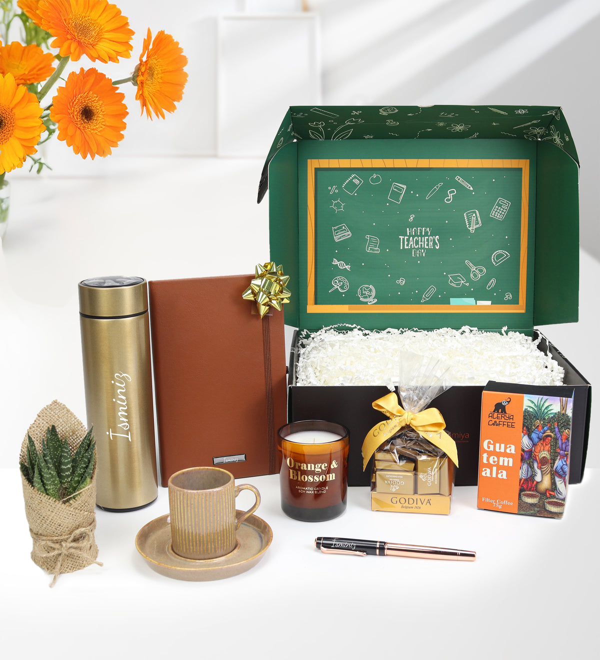 Termos & Defter & Kalem & Kahve Fincanı & Sukulent Çiçek & Bardak Mum & Godiva Çikolata & Filtre Kahve Hediye Seti
