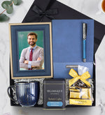 Esnek Kapak Lacivert Defter & Kalem & Dokulu Çerçeve & Lacivert Kupa & Selamlıque & Godiva Hediye Seti