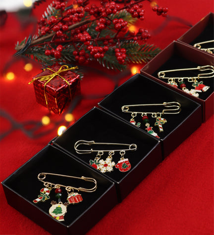 Yılbaşı Charmlı İskoç İğnesi