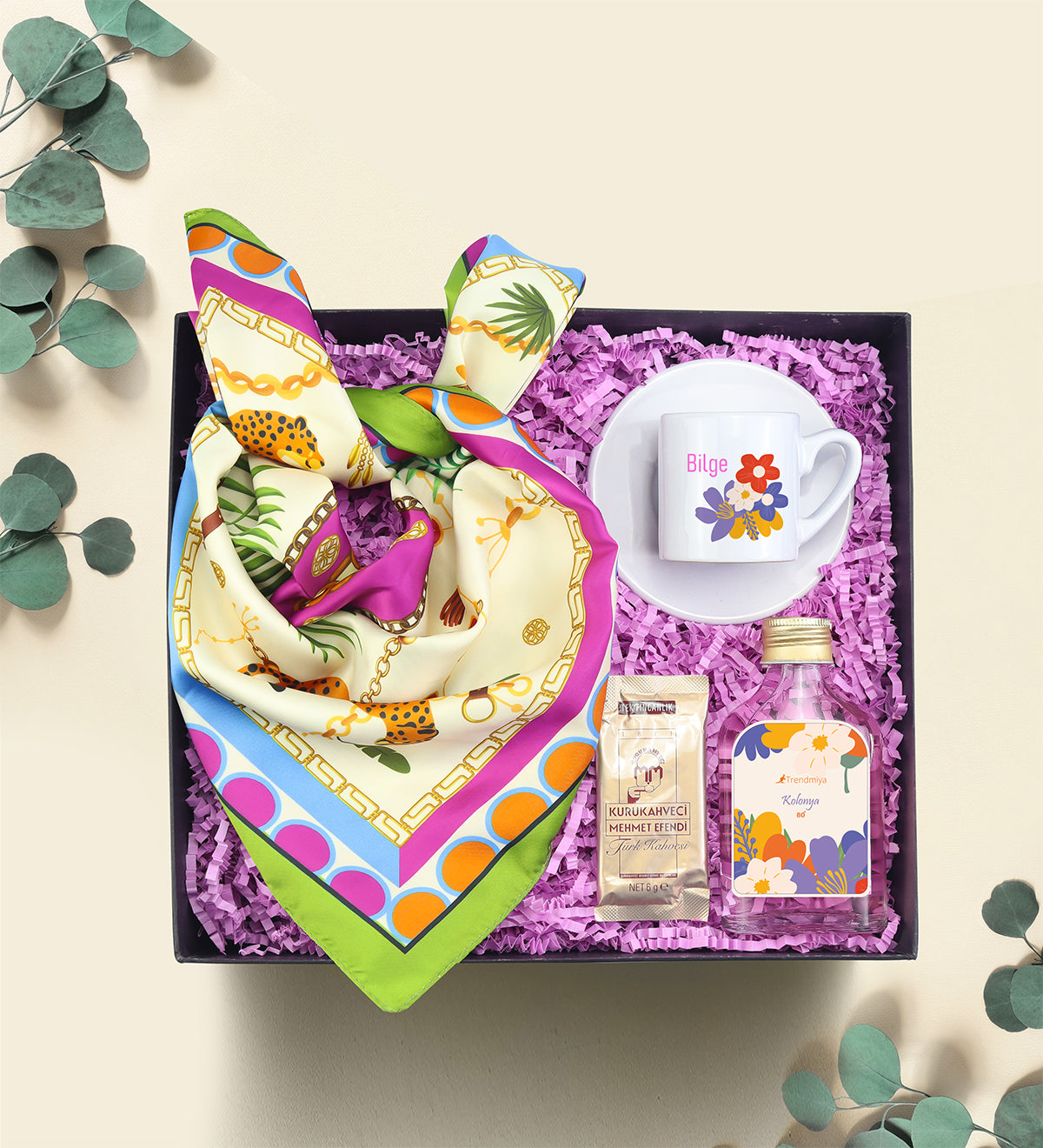 Kişiye Özel Fincan Fular Kahve Kolonya Kadına Hediye Seti
